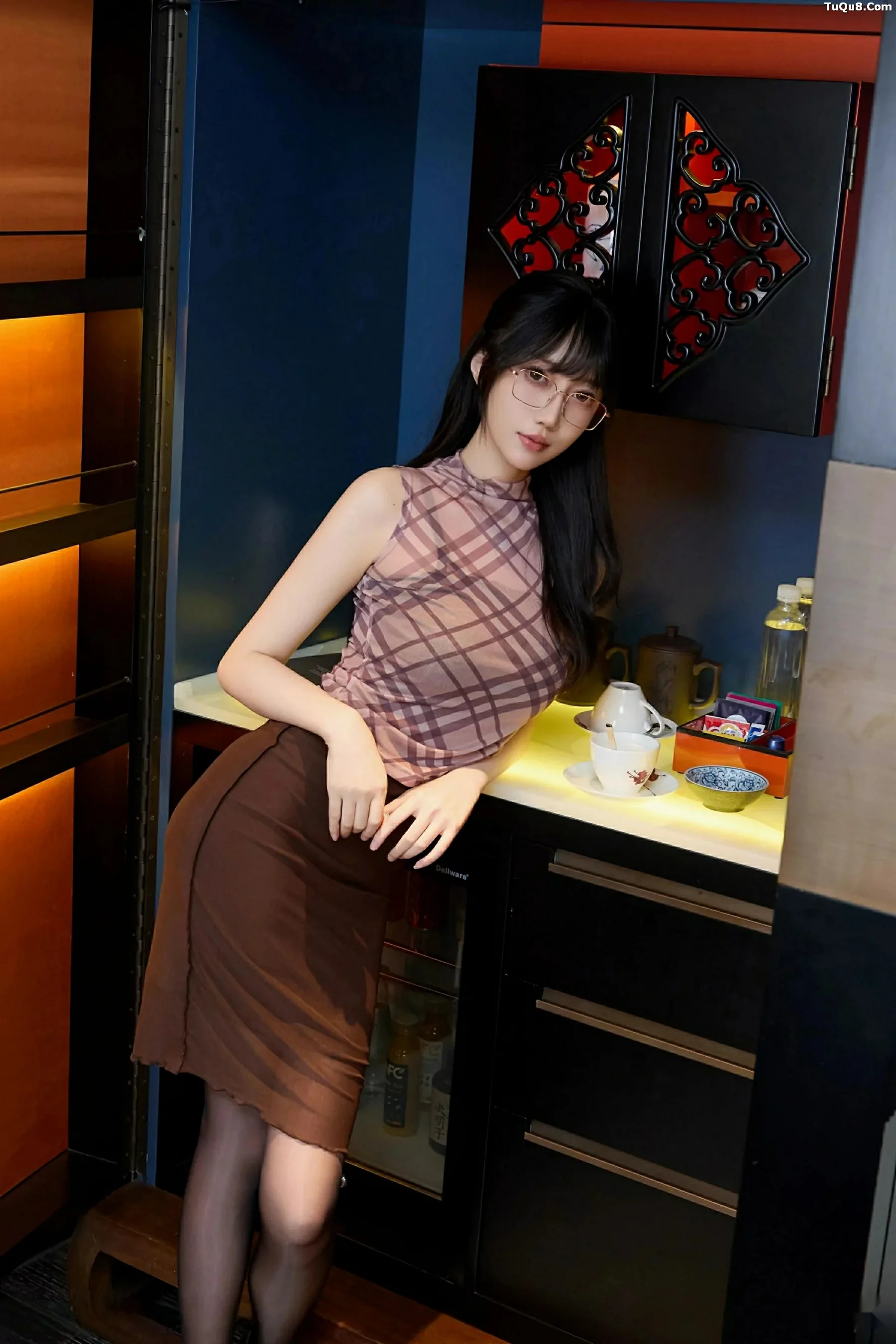 秀人集.com_[XiuRen秀人网]No.10793_模特玥儿玥er性感黑色情趣内衣配开档黑丝秀曼妙身材诱惑写真70P