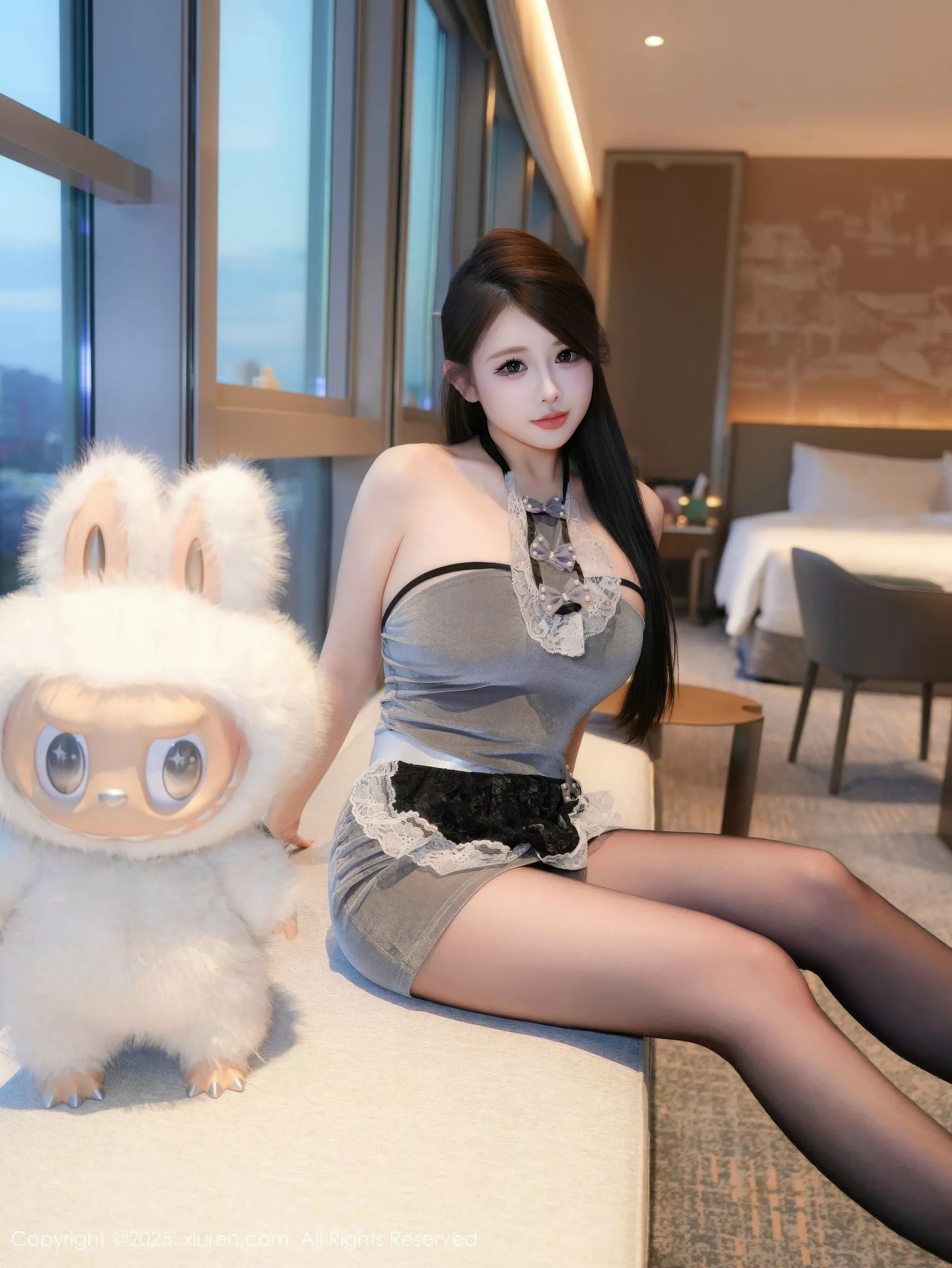 秀人集.com_[XiuRen秀人网]No.10884_模特甜妮性感灰色连衣短裙配超薄黑丝秀丰腴身材完美诱惑写真60P