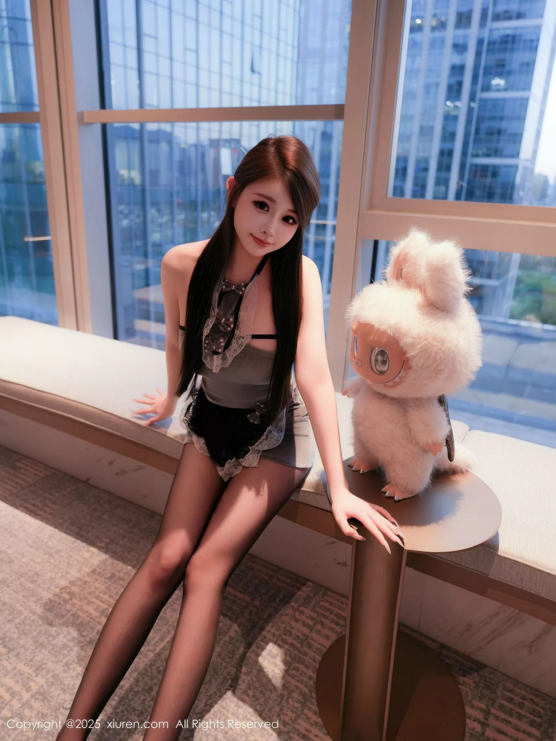 秀人集.com_[XiuRen秀人网]No.10884_模特甜妮性感灰色连衣短裙配超薄黑丝秀丰腴身材完美诱惑写真60P