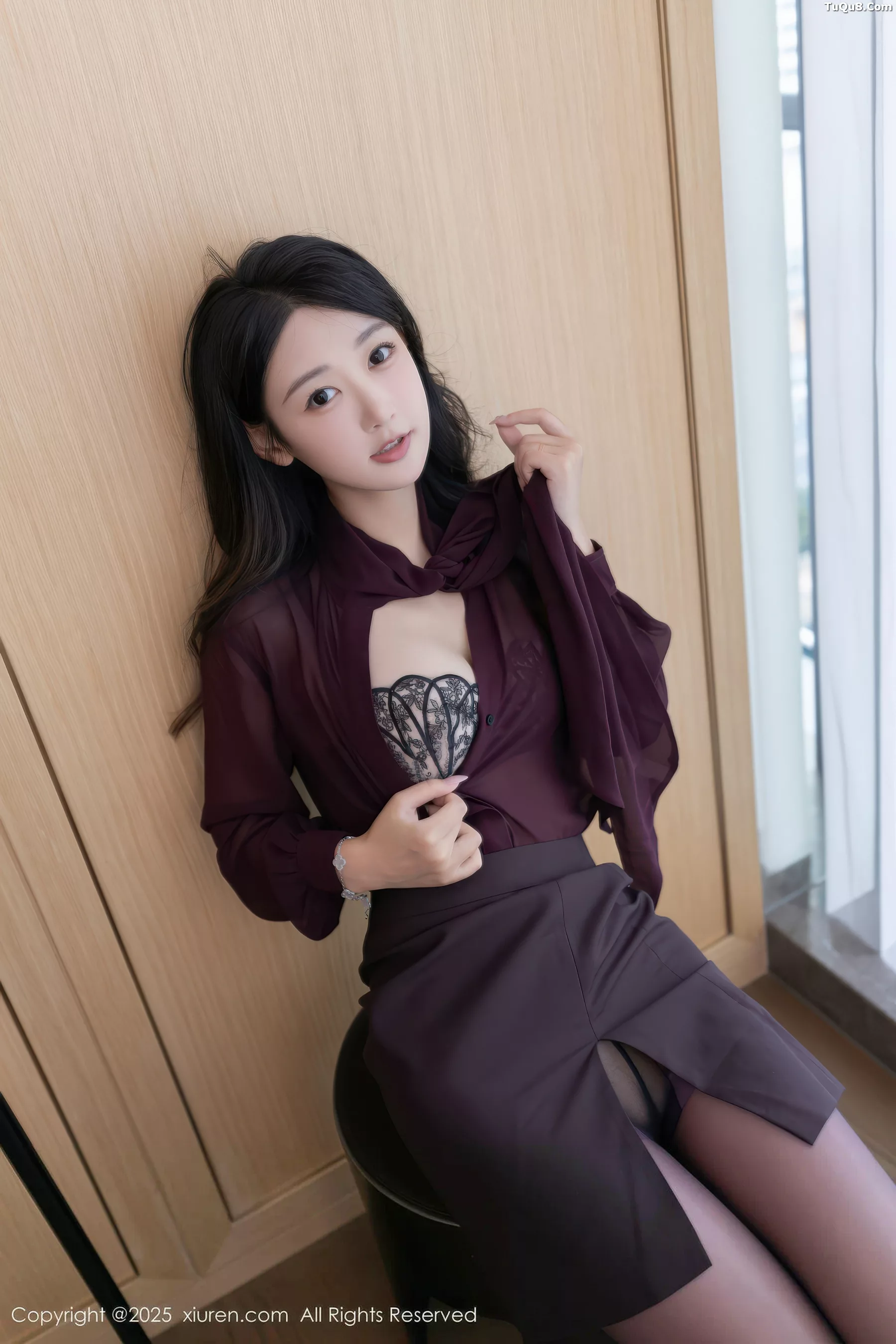 秀人集.com_[XiuRen秀人网]No.10941_模特唐安琪性感OL服饰露黑色内衣配紫色丝袜秀曼妙身姿诱惑写真76P