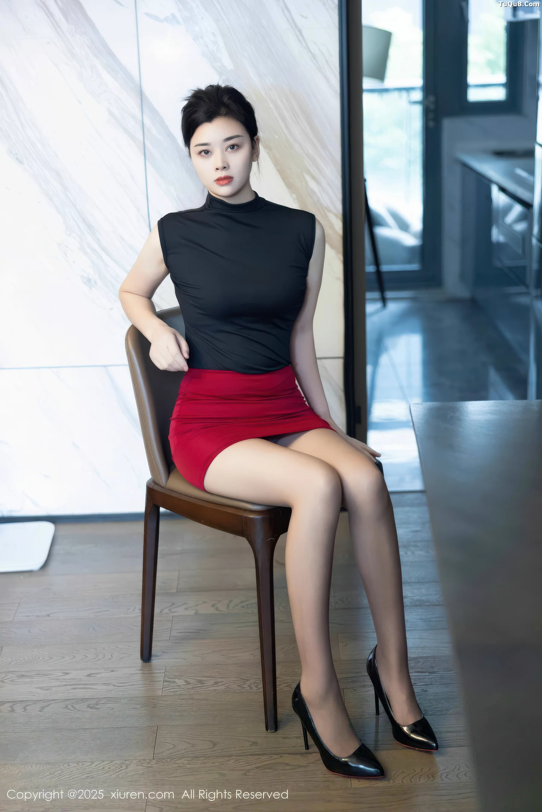 秀人集.com_[XiuRen秀人网]No.10948_新人模特徐清妍性感黑色OL服饰露超薄黑丝秀曼妙身姿诱惑写真48P