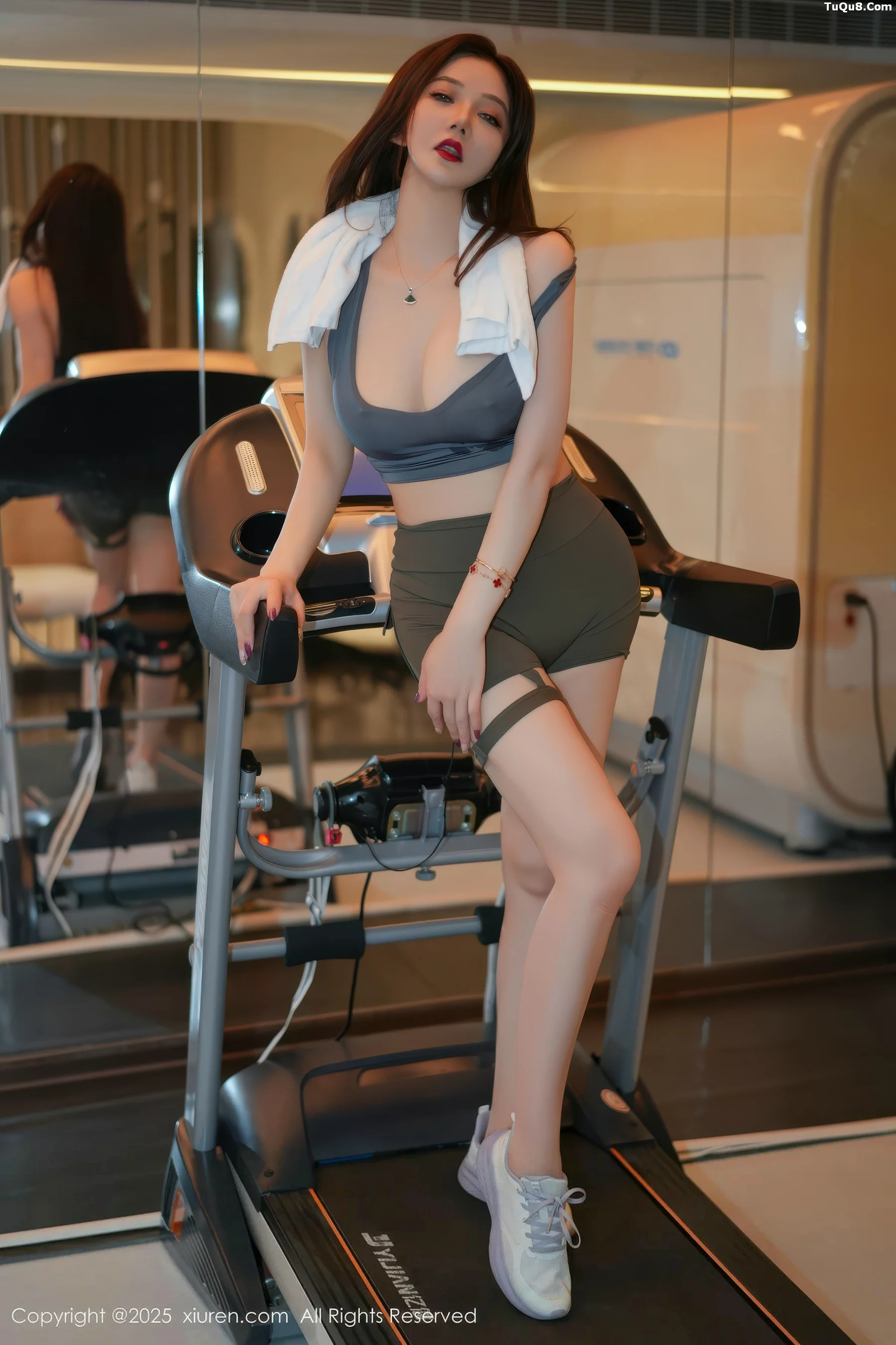 秀人集.com_[XiuRen秀人网]No.10950_女神心妍小公主健身房性感深色运动服秀丰满身材迷人诱惑写真52P