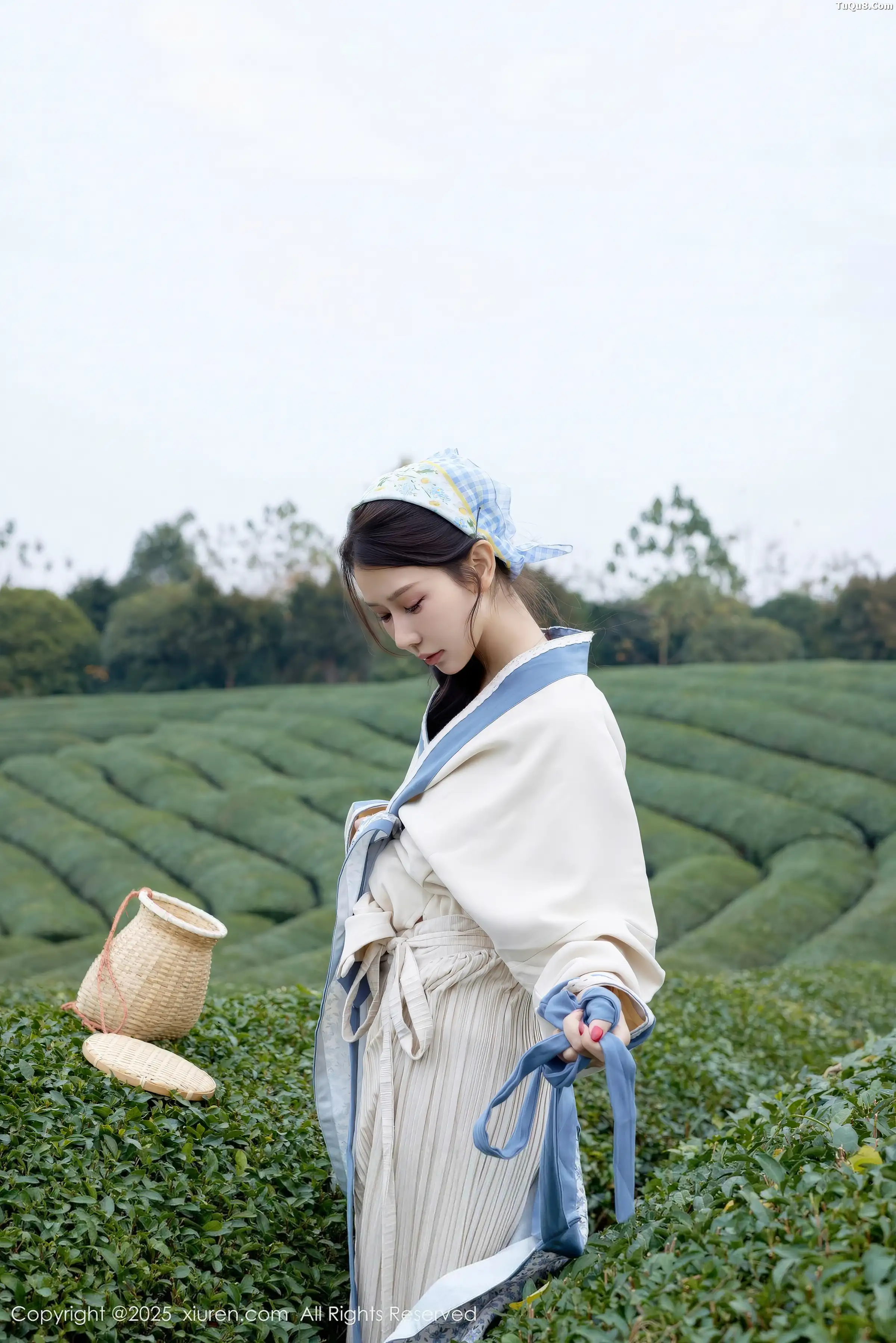 秀人集.com_[XiuRen秀人网]No.11098_模特尹甜甜户外采茶姑娘装扮性感长裙秀翘臀美腿迷人诱惑写真61P