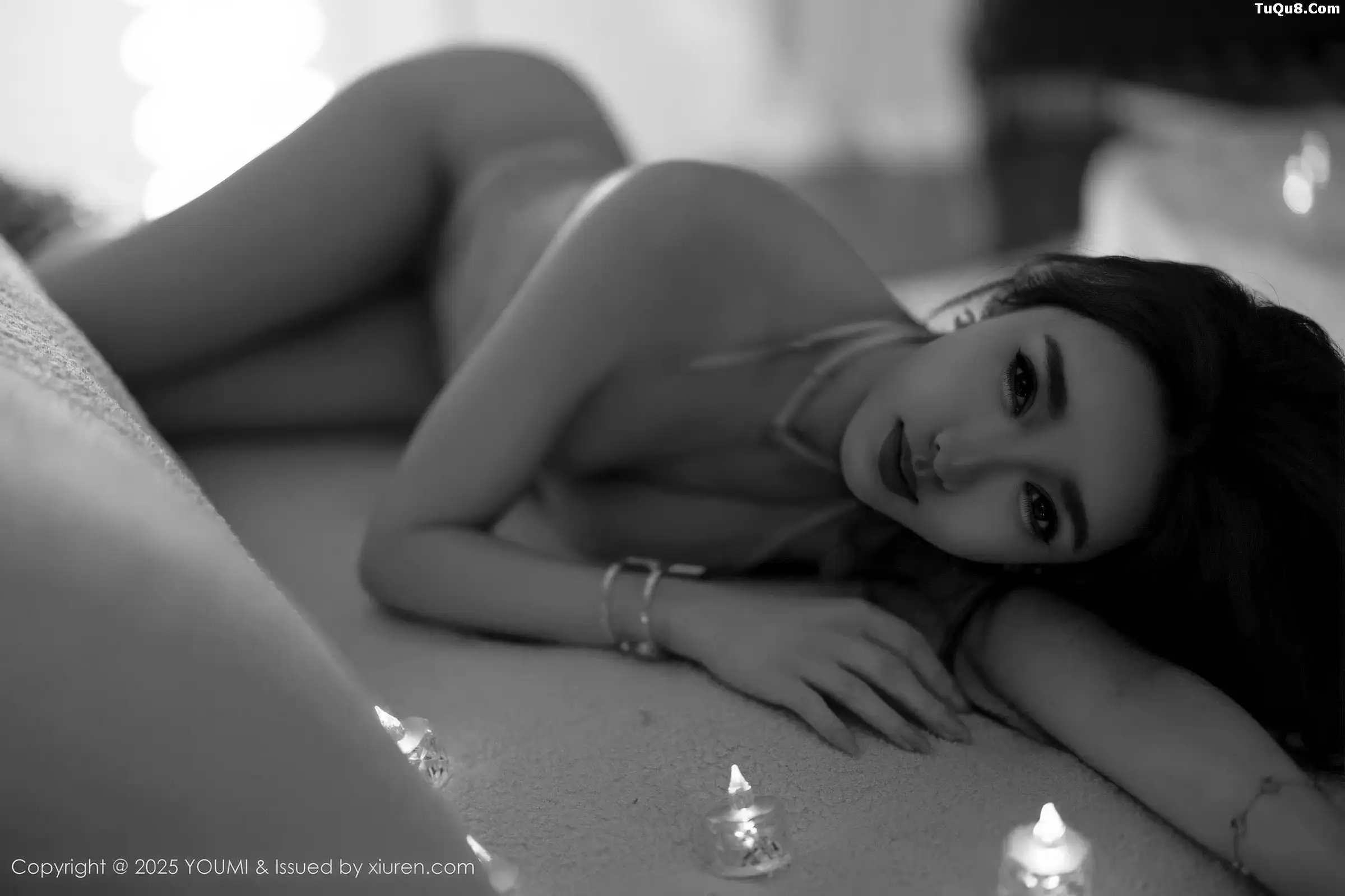 秀人集.com_[YouMi尤蜜荟]Vol.1191_模特Twins-桃桃性感浅色连衣短裙配超薄肉丝秀完美身材诱惑写真72P